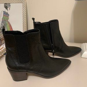 Leather boots - brand new!